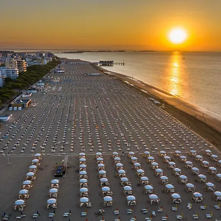 Villaggio Laura *